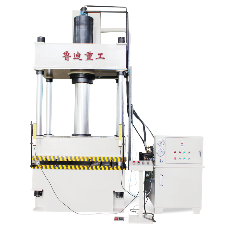 200吨三梁四柱液压机