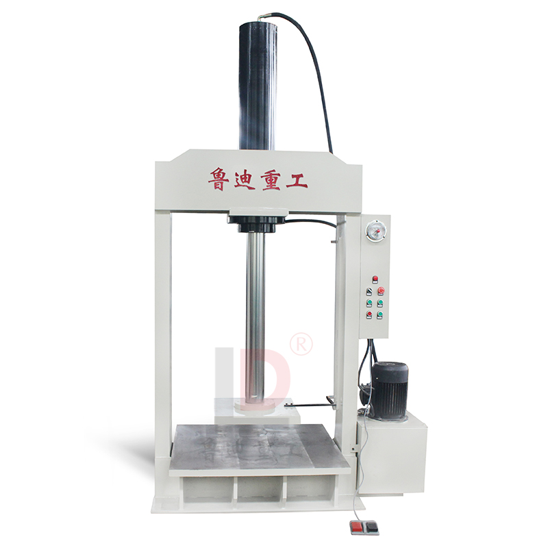 40吨龙门液压机