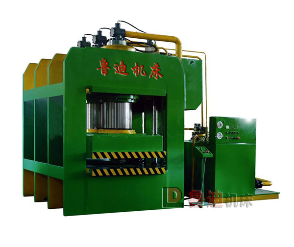 鲁迪防盗门液压机